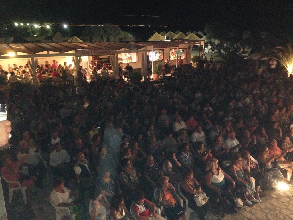 Beach Club Ippocampo エクステリア 写真
