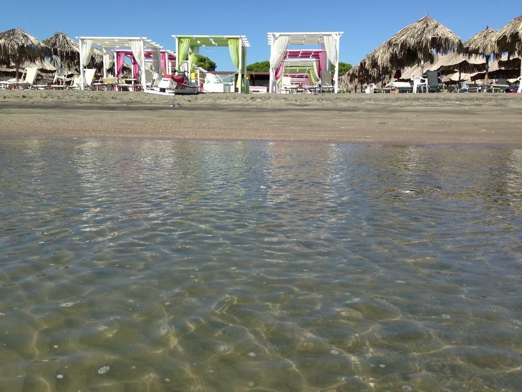 Beach Club Ippocampo エクステリア 写真