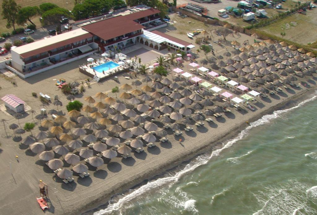 Beach Club Ippocampo エクステリア 写真